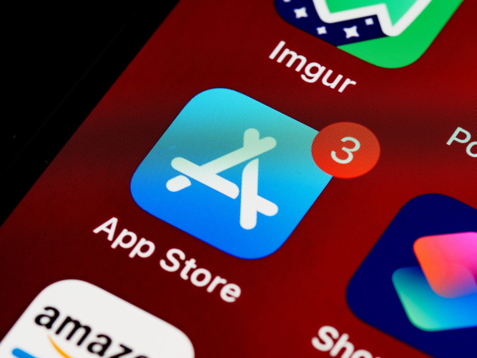 App Store icon with a notification badge, where testers install TestFlight invites